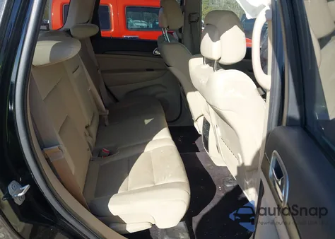 2017 Jeep Grand Cherokee Laredo 4X4 z USA, uszkodzony, nr VIN 1C4RJFAG6HC843553